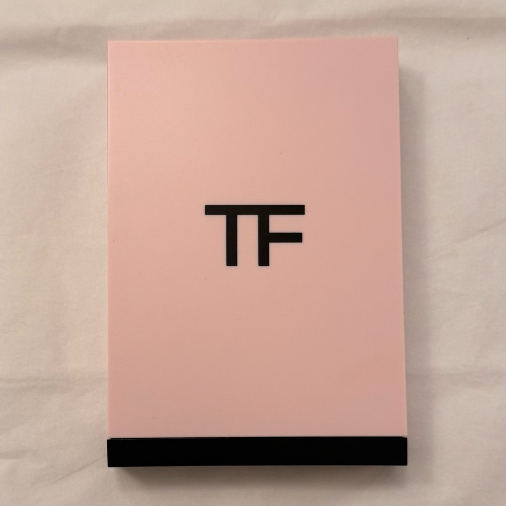 Used TOM FORD EYE QUAD Color: 03 BODY HEAT Limited Edition: Rose Prick Pink Case - Picture 3 of 5